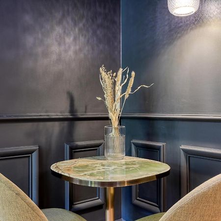 Montaigne Executive Suite Париж Екстер'єр фото